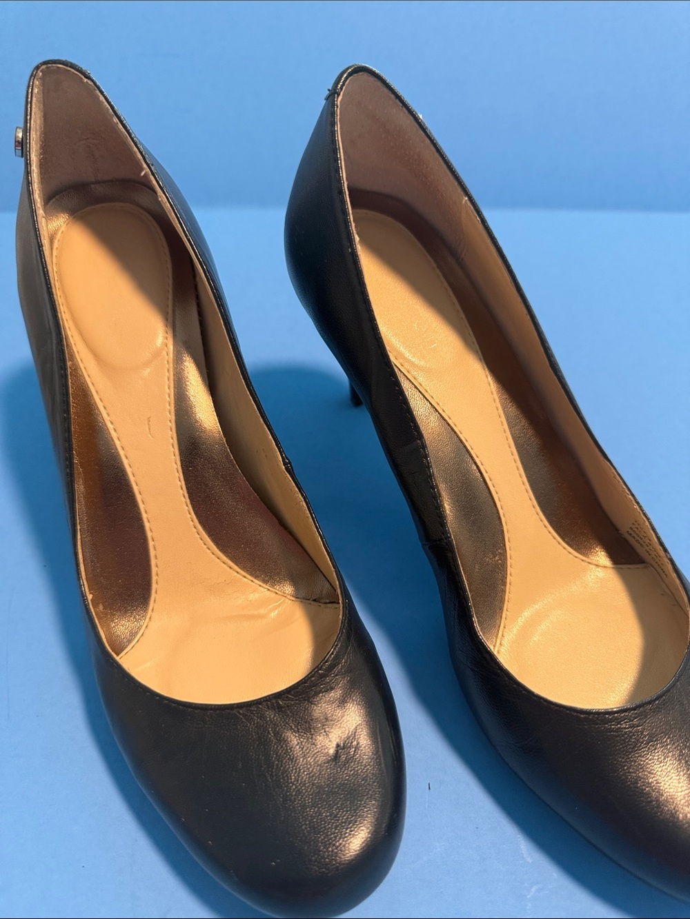 Classic Black Leather Women’s Pumps